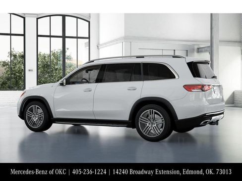 New 2026 Mercedes-Benz GLS 450 4MATIC image 31