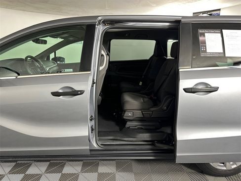 Used 2021 Honda Odyssey LX image 20