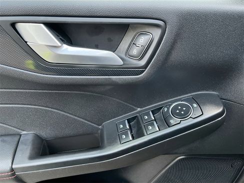 Used 2025 Ford Escape ST-Line image 16