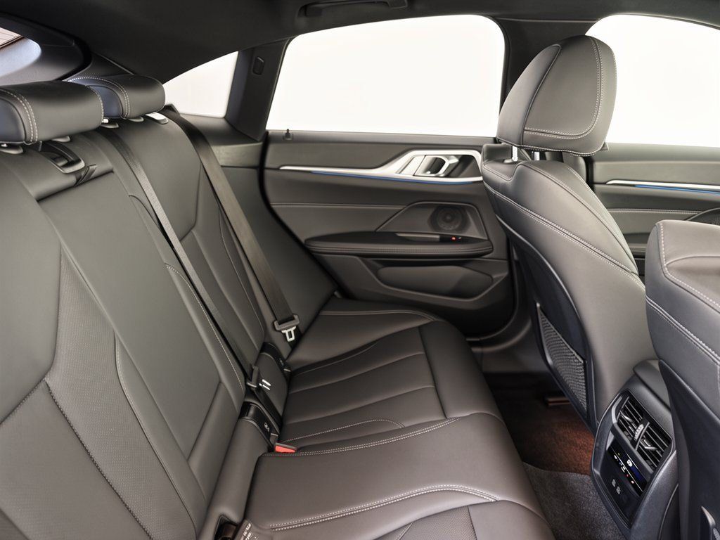 Used 2023 BMW i4 eDrive35 w/ Premium Package RWD image 29