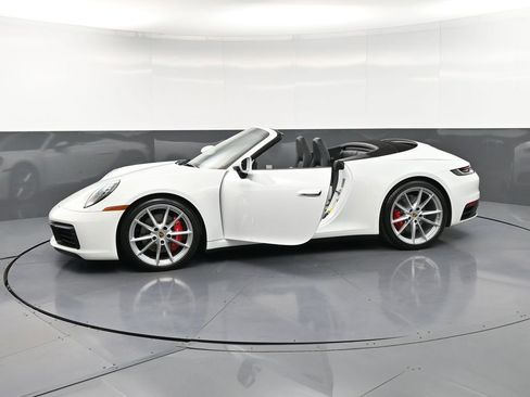 Certified 2020 Porsche 911 Carrera 4S AWD/4WD image 39