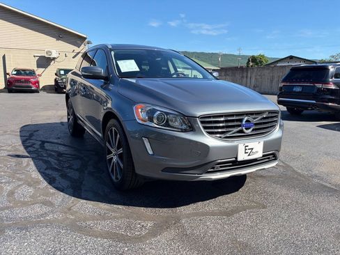 Used 2017 Volvo XC60 T6 Inscription w/ Climate Package AWD/4WD image 2