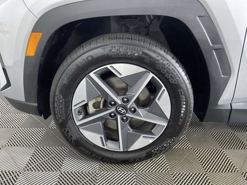 Used 2025 Hyundai Tucson SEL AWD/4WD image 16