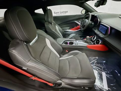Used 2023 Chevrolet Camaro SS RWD image 31