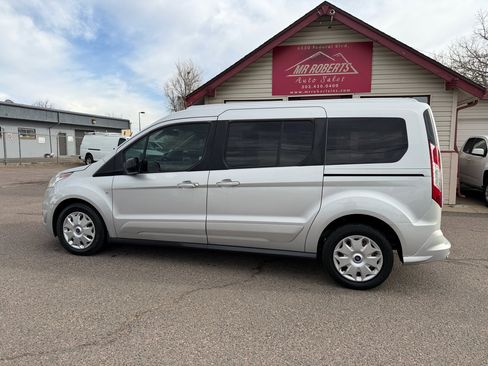 Used 2018 Ford Transit Connect XLT image 6