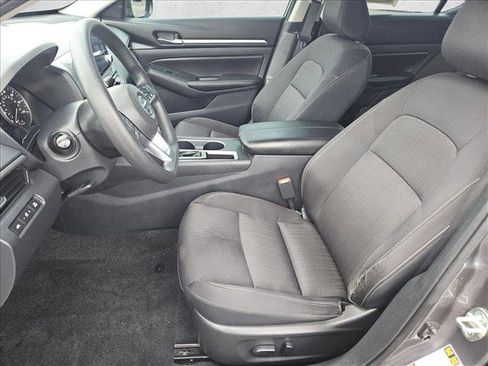 Used 2022 Nissan Altima 2.5 SV image 22