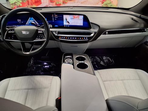 Certified 2024 Cadillac Lyriq Sport RWD image 15