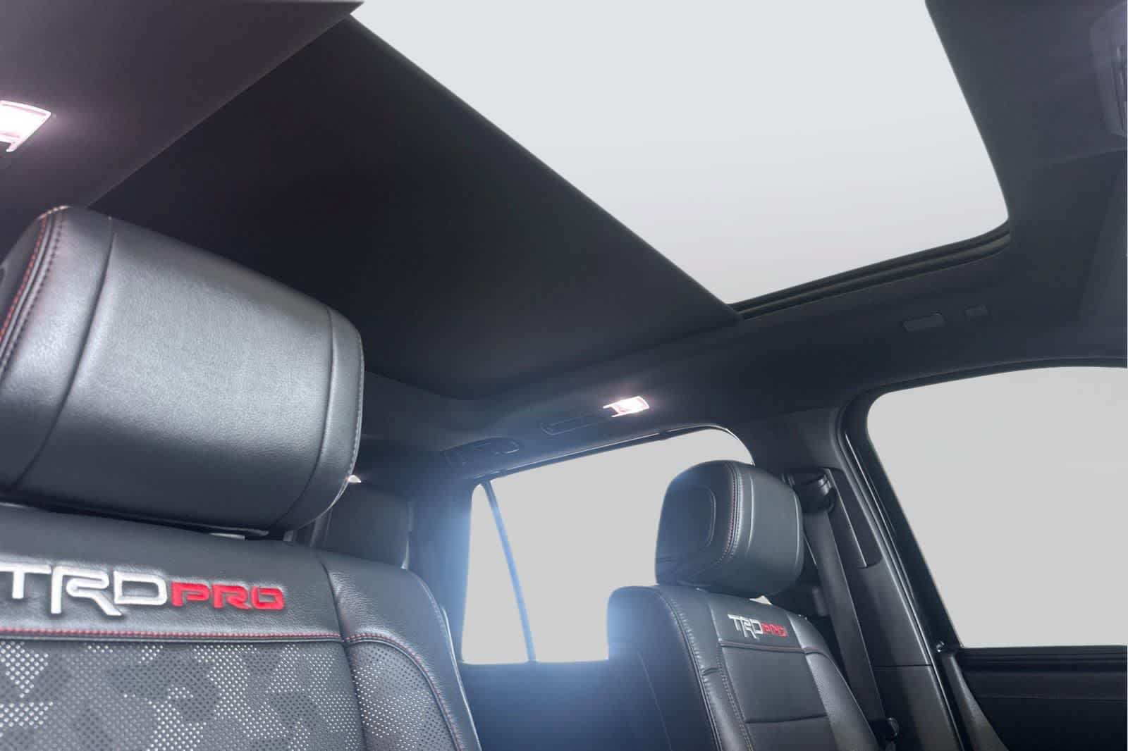 Used 2024 Toyota Sequoia TRD Pro AWD/4WD image 19
