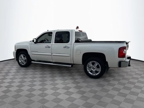 Used 2013 Chevrolet Silverado 1500 LTZ w/ LTZ White Diamond Edition image 6