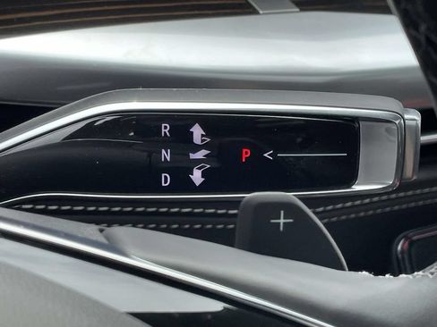 New 2026 Cadillac Escalade ESV Luxury AWD/4WD image 28