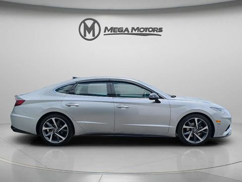Used 2021 Hyundai Sonata SEL Plus w/ Tech Package FWD image 9