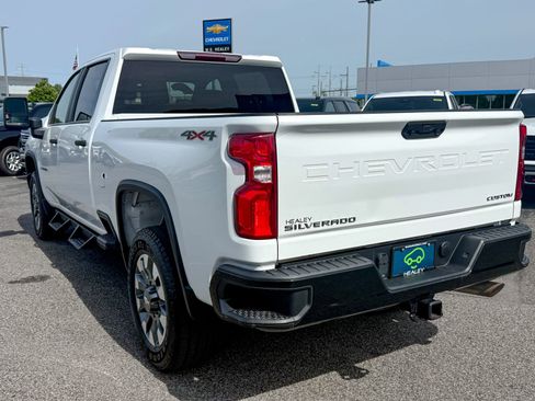 Certified 2021 Chevrolet Silverado 2500 Custom w/ Custom Value Package AWD/4WD image 6