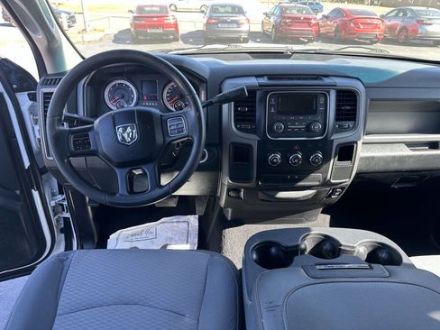 Used 2015 RAM 1500 ST w/ SXT Appearance Group image 18