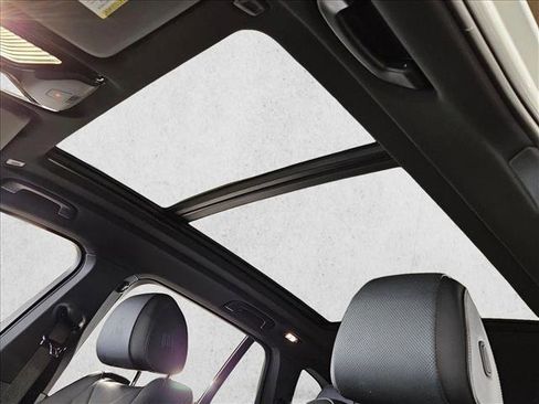 Used 2026 BMW X5 xDrive50e w/ Premium Package image 16