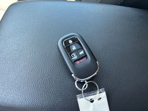 Used 2025 Honda CR-V EX image 38