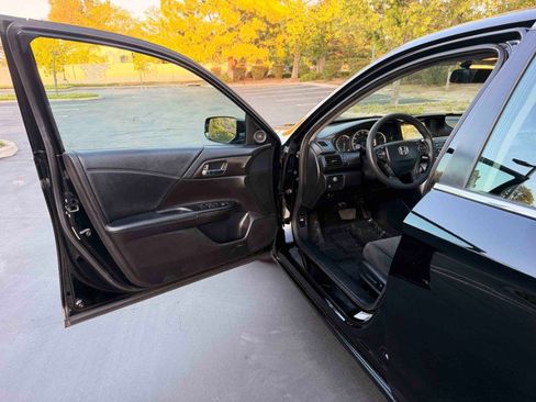 Used 2014 Honda Accord EX image 14