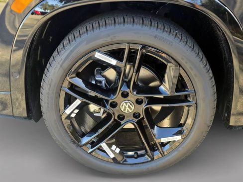 New 2026 Volkswagen Tiguan SE R-Line FWD image 6