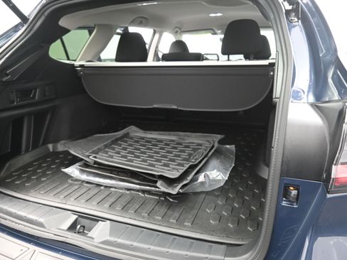 Used 2025 Subaru Outback Premium image 24