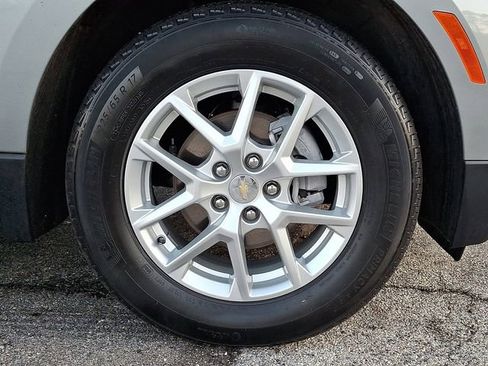 Used 2024 Chevrolet Equinox LT FWD image 9