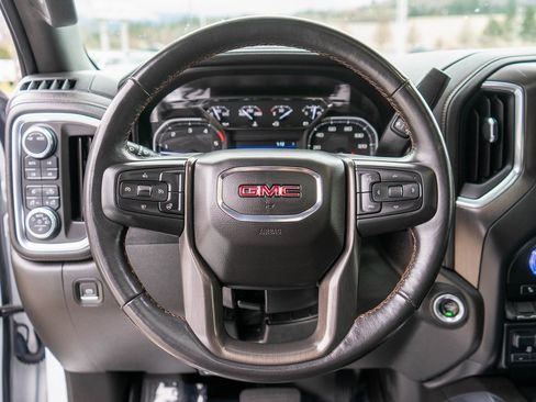 Used 2021 GMC Sierra 2500 AT4 w/ AT4 Preferred Package image 17