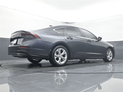 Used 2024 Honda Accord LX image 11