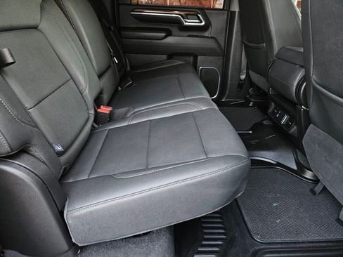 Used 2024 Chevrolet Silverado 2500 LT w/ Midnight Edition image 19