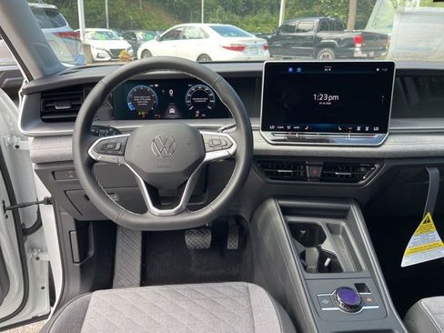 New 2025 Volkswagen Tiguan S image 18