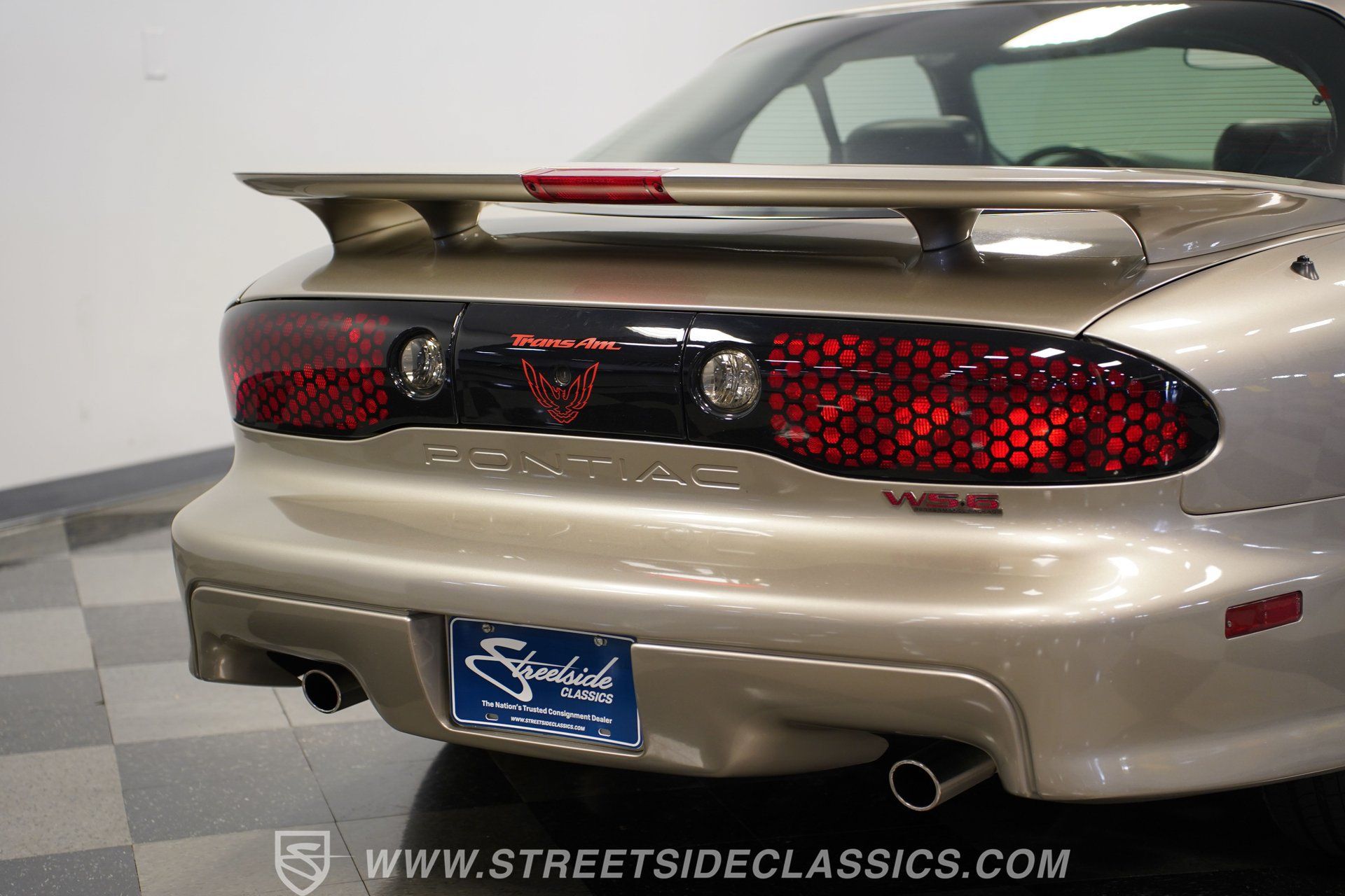 Used 2001 Pontiac Firebird Trans Am RWD image 27