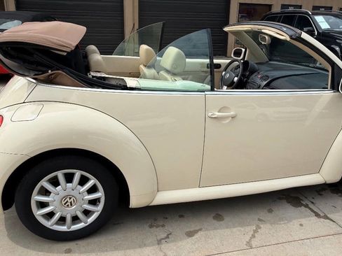 Used 2004 Volkswagen Beetle GLS FWD image 17