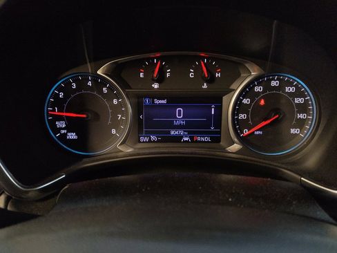 Used 2021 Chevrolet Equinox LT FWD image 23