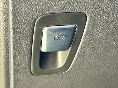 Certified 2022 Mercedes-Benz GLC 300 4MATIC image 31