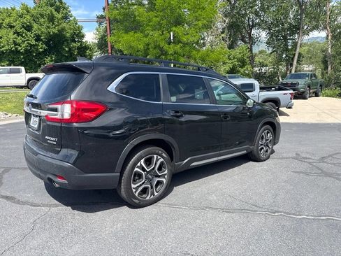 Used 2023 Subaru Ascent Limited AWD/4WD image 3
