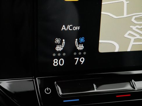 Certified 2025 Volkswagen Atlas Cross Sport SEL R-Line image 30