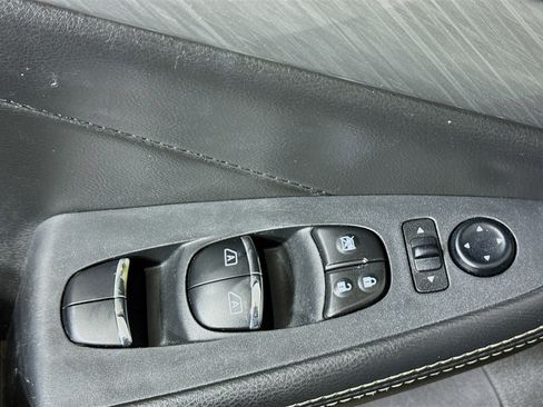 Used 2018 Nissan Maxima 3.5 SV image 24