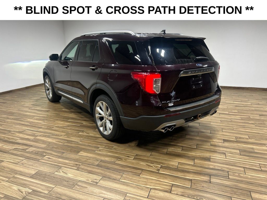 Used 2022 Ford Explorer Platinum w/ Equipment Group 601A AWD/4WD image 13