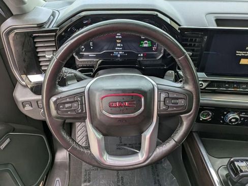 Used 2023 GMC Sierra 1500 SLT w/ SLT Convenience Package AWD/4WD image 18