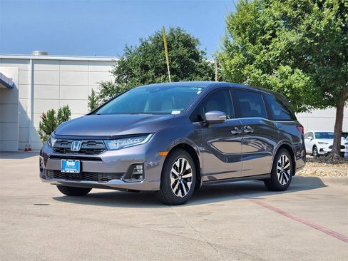 New 2026 Honda Odyssey EX-L image 2