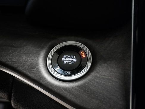 New 2025 Jeep Grand Cherokee L Limited image 25