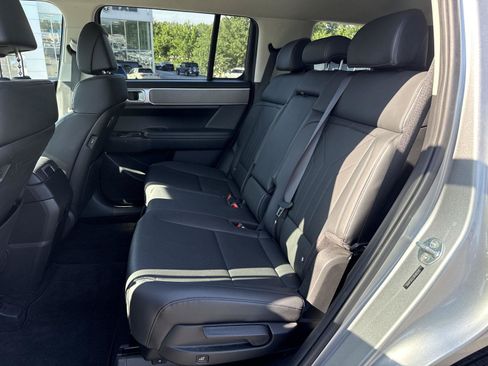 Used 2024 Hyundai Santa Fe SEL FWD image 16