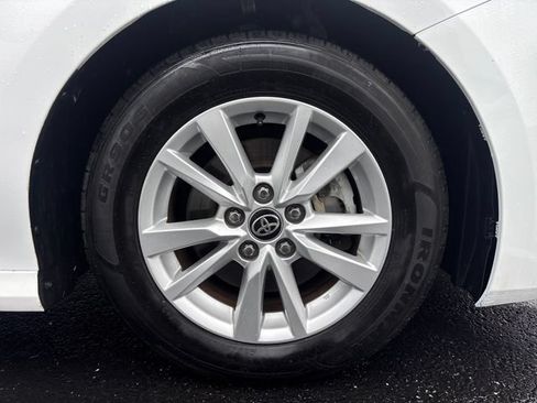 Used 2025 Toyota Camry LE FWD image 9