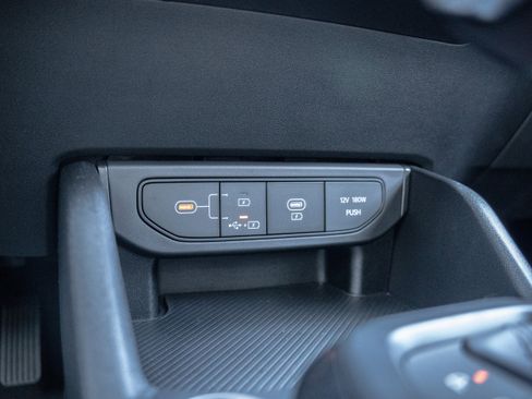 New 2025 Kia K4 LXS FWD image 26