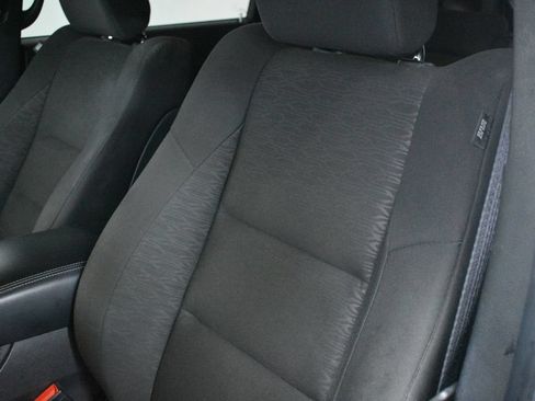Used 2023 Dodge Durango SXT RWD image 10
