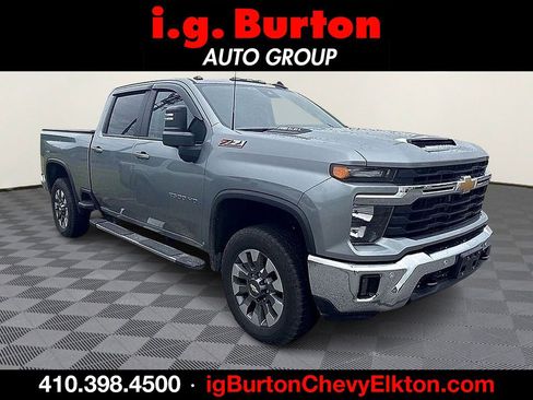 Used 2025 Chevrolet Silverado 2500 LT w/ Safety Package AWD/4WD image 1