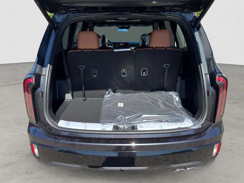 Certified 2025 Kia Telluride SX Prestige X-Line AWD/4WD image 5