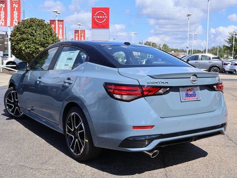 New 2025 Nissan Sentra SR image 2