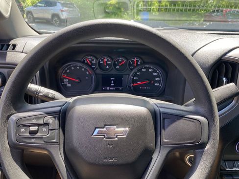 Used 2024 Chevrolet Silverado 1500 Custom Trail Boss w/ LPO, Dark Essentials Package AWD/4WD image 30