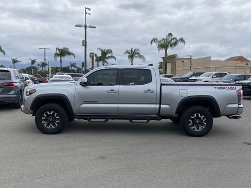 Certified 2023 Toyota Tacoma TRD Off-Road w/ Black Out Package (TMS) AWD/4WD image 2