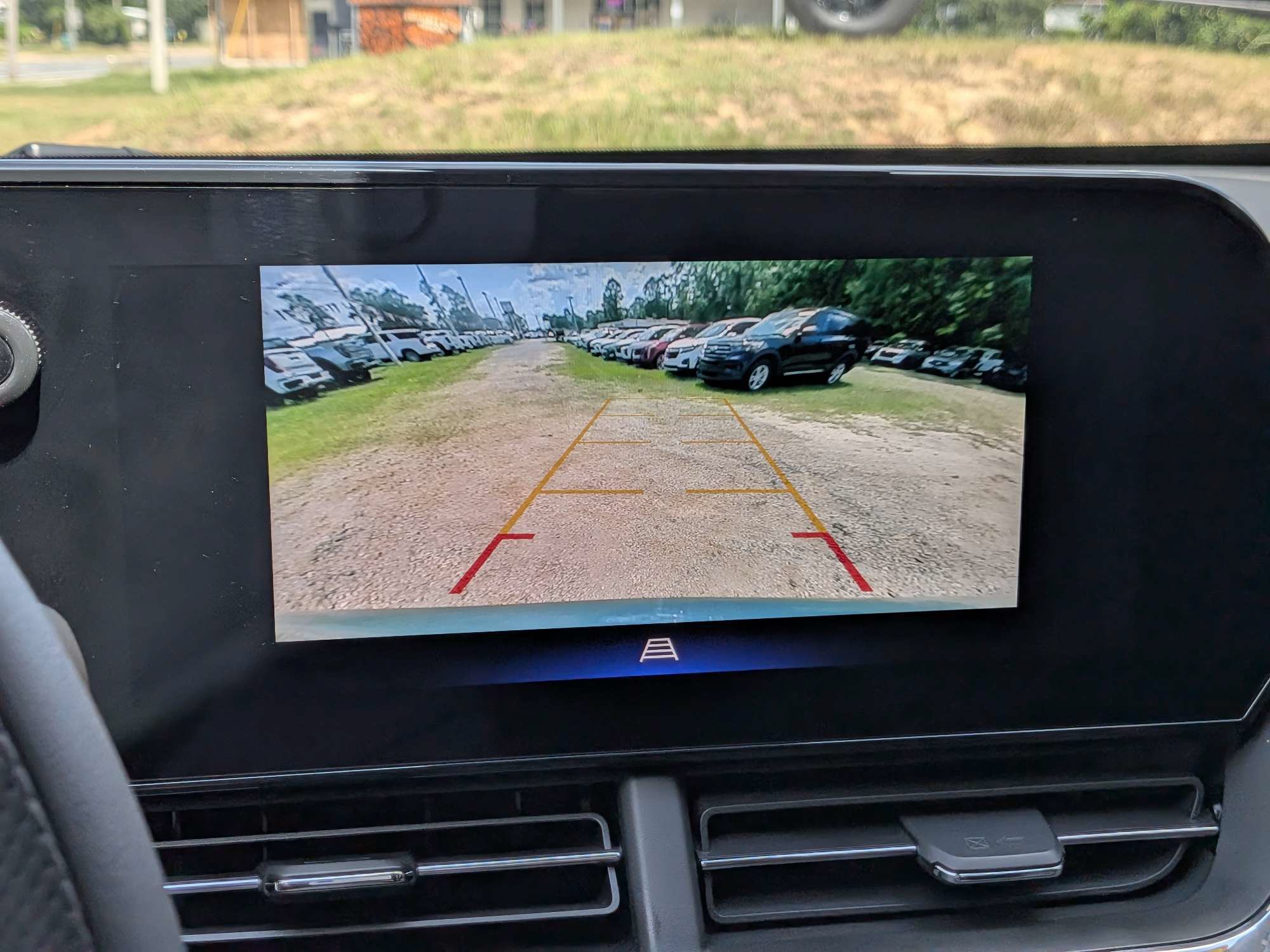 Used 2025 Chevrolet Trax LT FWD image 20