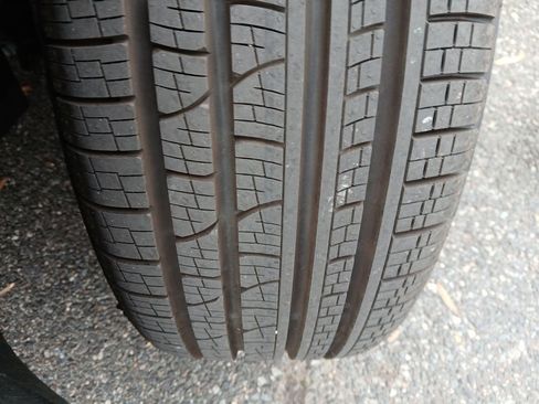 New 2025 Volkswagen Tiguan SE image 27