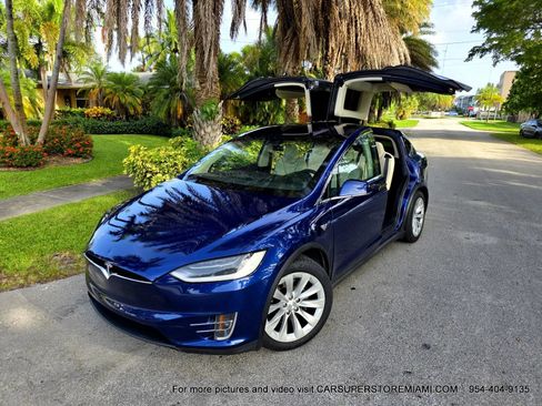 Used 2017 Tesla Model X 75D AWD/4WD image 9